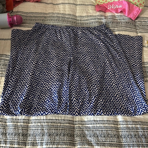Zac & Rachel Blue & White Chevron Print Wide Leg Pull on Pants - Picture 1 of 6